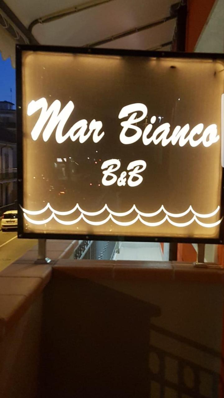 Marbianco B&B Marina Di Carrara Ngoại thất bức ảnh