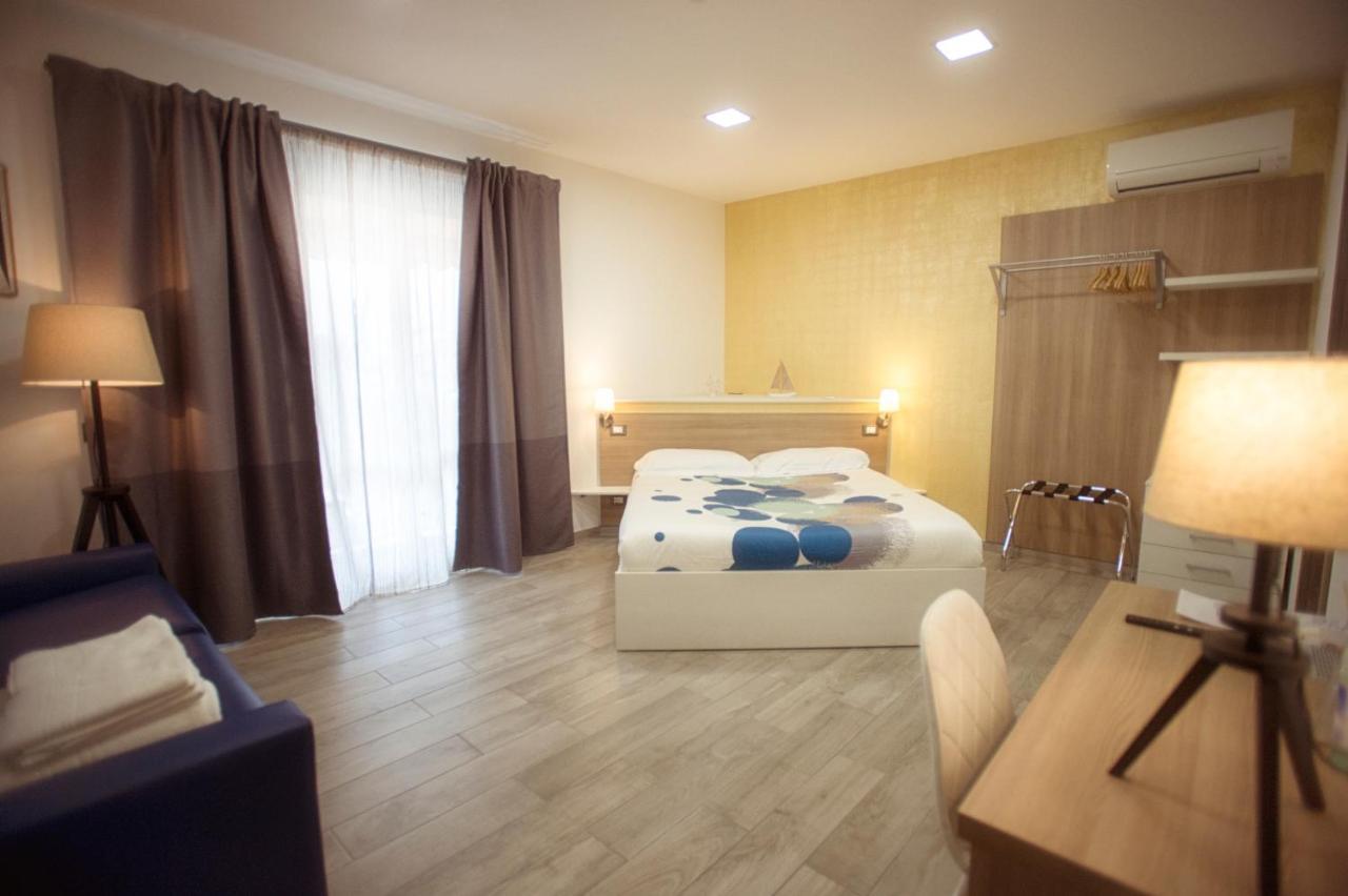 Marbianco B&B Marina Di Carrara Ngoại thất bức ảnh